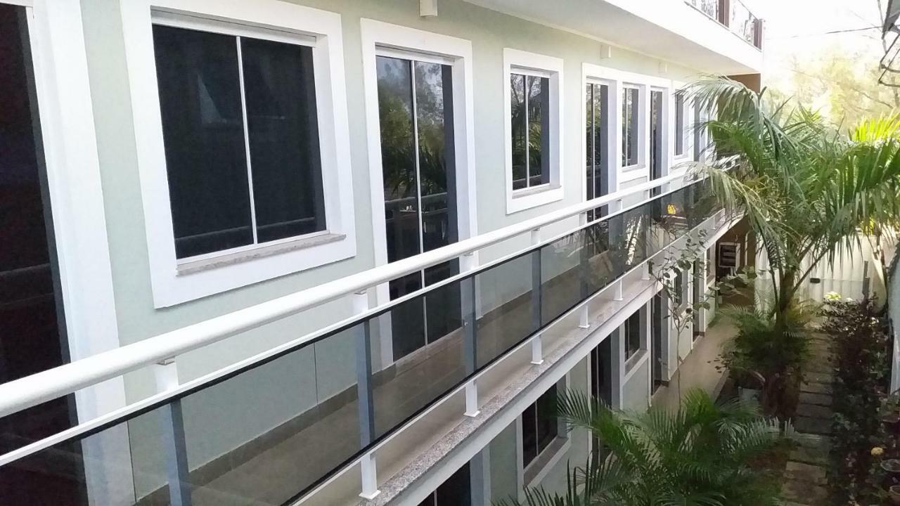 Airport Inn