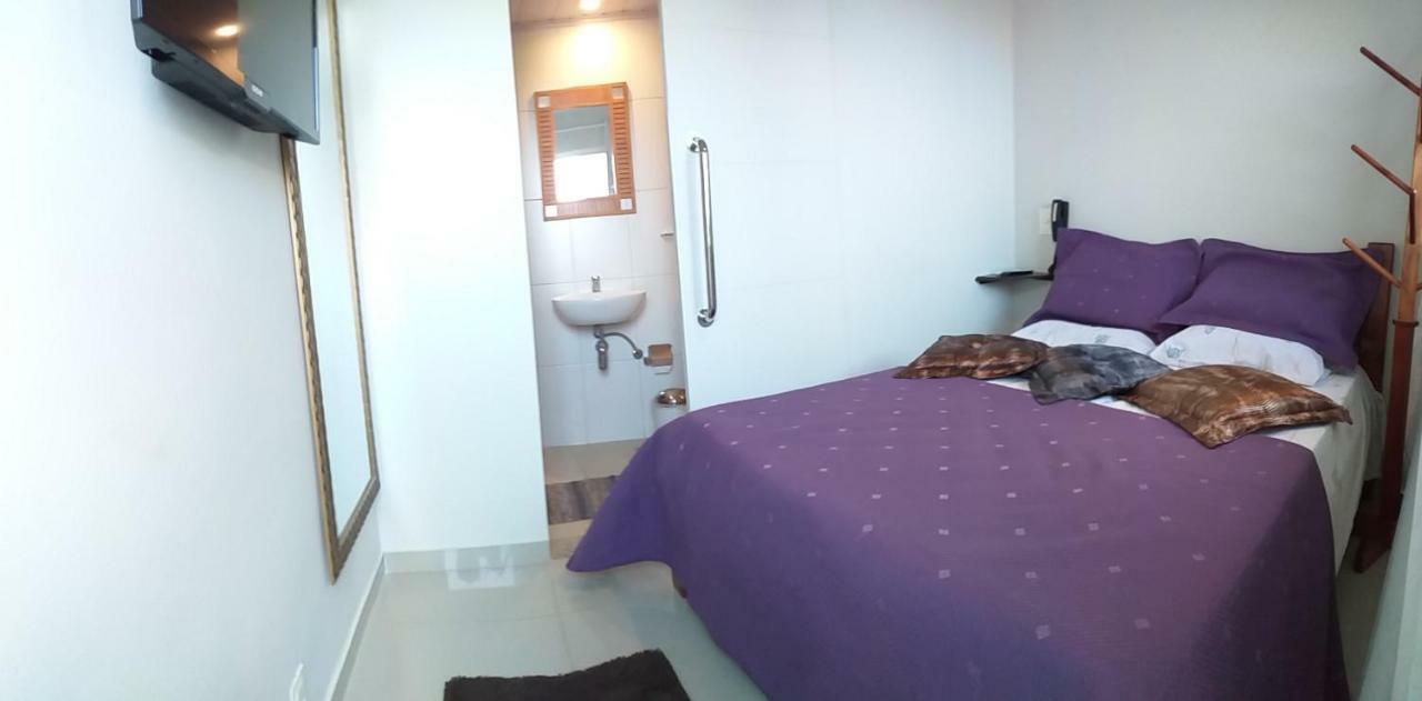 Airport Inn